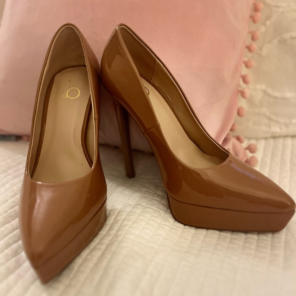 36# Classic Brown Patent Pointed Stilletos NWOB